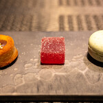 レストラン リューズ - お茶菓子