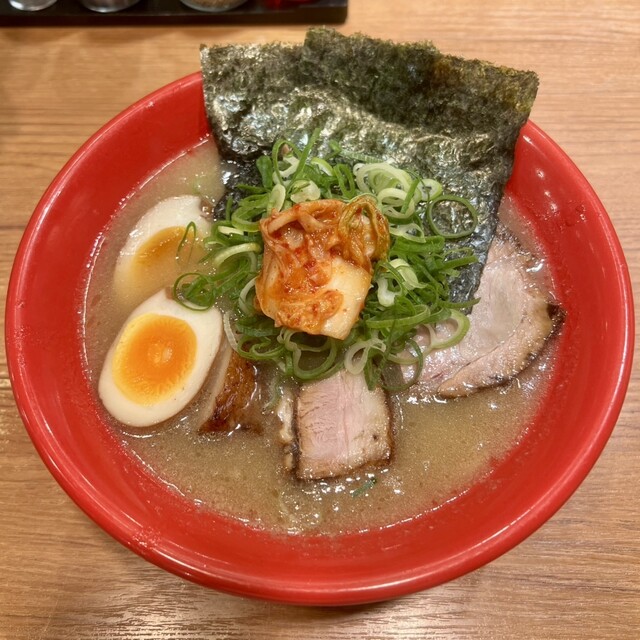 ラーメンたろう 三宮本店 - 三宮（神戸市営）/ラーメン | 食べログ