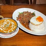 秋葉ビストロ ブルースカイ/炭火肉酒場 肉ごこち - ミックス野菜カレー、ガパオライス
