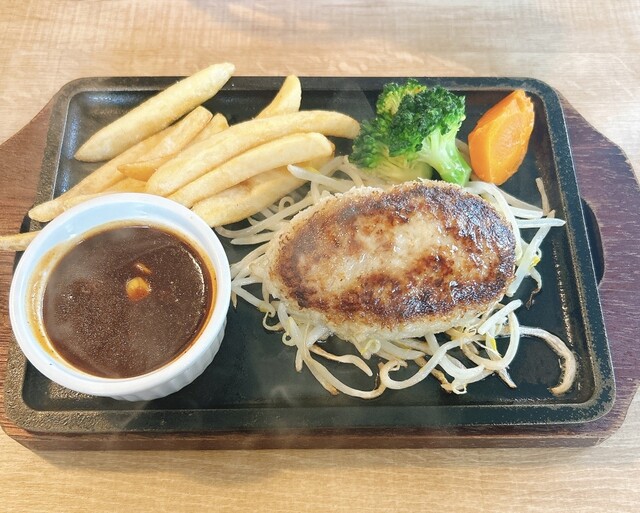 ハンバーグページ メニュー写真 : レストラン本陣 （【旧店名】cafe restaurant