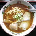 大勝食堂 - ラーメンのアップ