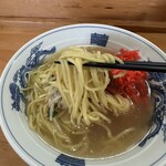 肉マシ鉄板食堂 - 【塩バターラーメン＝中太ストレート麺】
