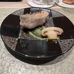 鮨 富かわ - 甘鯛の松笠焼き　マッシュルーム　ジェノベーゼバターソース