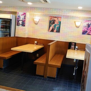 HAUS BAR RESTAURANT_2