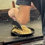 鉄板焼 OMURAYA - 鉄板皿に盛り付けて〜、