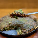 鉄板焼 OMURAYA - ひと口めからこの香ばしさ！これは醤油ならでは♪(≧▽≦)