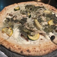 800°DEGREES ARTISAN PIZZERIA - 