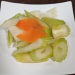 中国家庭料理 福ちゃん - セロリの浅漬け