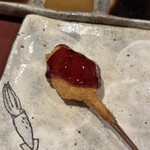 串かつ だいぼん - （追加）カマンベールチーズ-ブルーベリーソースがけ-