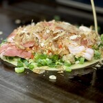 お好み焼き ふじや - ずっと見てたい、焼き工程までも美しい