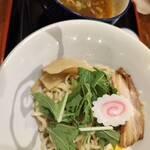 ちゃーしゅうや武蔵 - 料理写真:海老塩つけ麺