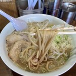 ラーメンの店 ホープ軒 - 食べ応えのある中太ストレート麺