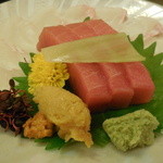 割烹 蒲焼 大沼 - 鮪と雲丹、平目の薄造り