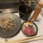 お肉屋 けいすけ 三男坊 - 〆の山形月山蕎麦　