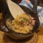 お肉屋 けいすけ 三男坊 - 土鍋ご飯　お焦げ香ばし