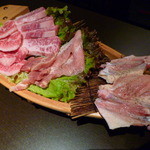 牛の恵 - 【肉の盛り合わせ】