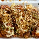 たいやき本舗 藤家 - 料理写真:ジャンボたこ焼 6コ入 550円