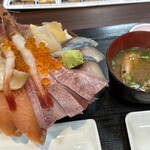 魚金食堂 - 