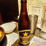 アジアンバー・ラマイ - サッポロ黒ラベル500ml中瓶