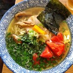 【夏限定】しそ塩トマトらーめん(はるゆたか中太麺)