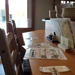 ダイニング居酒屋 神戸 鶏バル - このカウンター席で、いただきました