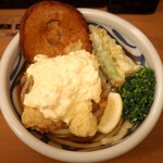 麺匠 釜善 - とりとりタルタルぶっかけ（特盛） + オクラ天 + 丸天 + おろし生姜