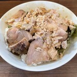831家 - セットのチャーシュー丼大盛りサービス