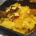 茅場町食堂 History by moto since 2010 - 鉄板！トリュフ香る焼きポテサラ