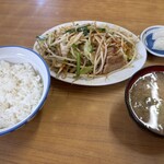 紀文食堂 - 肉野菜炒め定食 650円