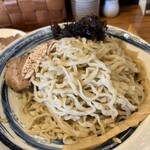 中華蕎麦 はざま - この平打ち手揉み麺、好きだなぁ
