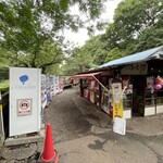 豊島屋 - 店舗外観（中は撮影禁止とのことだったので外観だけ）