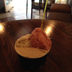 ジェラテリア アクオリーナ - 3種盛り 和栗 ノッチョーラ ルバーブ（630円）