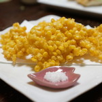すいとんや - トウモロコシの天ぷら