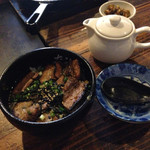 Tanabe Maru - 豚丼 お茶漬けセットでお茶漬け化