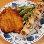 純手打ち讃岐うどん五郎 - 鳥天・ちくわ・オクラ