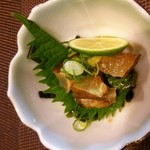 四季彩 鮨楽 - コチ炙りポン酢がけ
      食感良い！
      