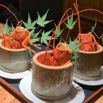 新日本料理おぶね - 伊勢海老の頭の部分を器にして、海老味噌の濃厚な出汁が入れてあります。