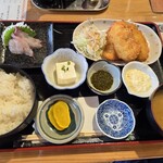 漁師食堂うのしま豊築丸 - ハモフライは3切れ、半分に切っても頬張れなかった大きさ…