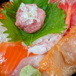 勢登鮨 - 八食丼(酢飯)アップ