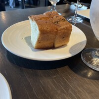 IL PINOLO SKY TERRACE 横浜 - 自家製フォカッチャ　おかわりしたかった