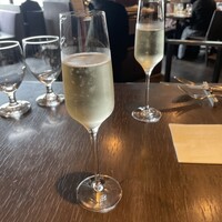IL PINOLO SKY TERRACE 横浜 - 乾杯スパークリングワイン