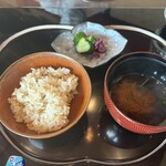 表参道うかい亭 - ガーリックライス