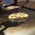 おこのみ焼き おこまる - じゅ〜〜じゅ〜〜
