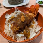 新日本料理おぶね - 大きな伊勢海老のトリュフ天丼を半分程頂いた後に、伊勢海老の味噌だしをかけて味変を楽しみます ♪♬