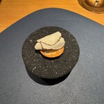 日本のイタリア料理店 sai - トリュフのジェラート 長野清水牧場のチーズタルト