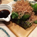 おいしいワイン 季節のお料理 ハチアナ - 万願寺唐辛子あぶり焼き