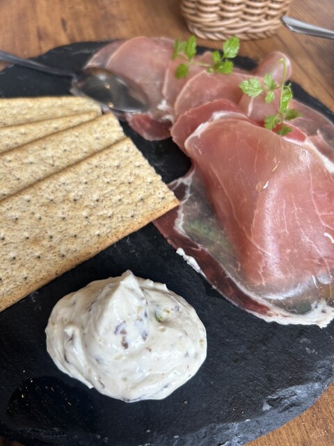 CheeseTable Shinjuku Ten