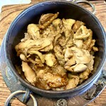 食事処 春日 - とにかく冠地どりが濃くうま、ぷりぷり味付けも程よく甘味があり最高でした♪