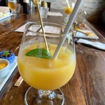 肉とチーズ Jajaja - シンデレラde jajaja （ｵﾚﾝｼﾞｼﾞｭｰｽ&ﾊﾟｲﾝｼﾞｭｰｽ&ﾌﾛｰｽﾞﾝﾊﾟｲﾝ）‥ほぼｵﾚﾝｼﾞｼﾞｭｰｽでした^^;