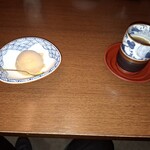 渋谷 松川 - デザートのメープル風味のアイスクリームと、お茶です。